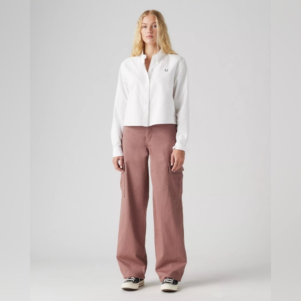 NWT Levi's Women's '94 Baggy Cargo, Rose Taupe - Picture 3 of 10